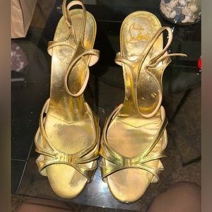 Size 40.5 Christian louboutin heels